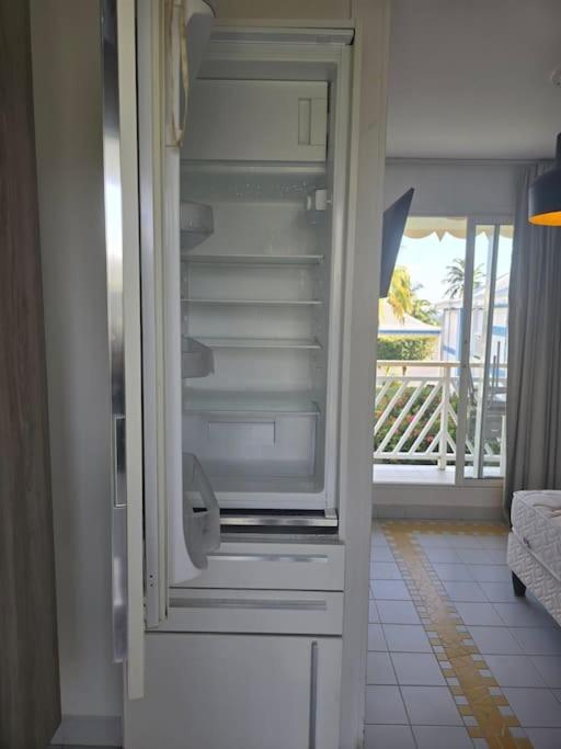 Studio Bord De Mer Avec Piscine - Le Manganao, Saint-Francois Экстерьер фото