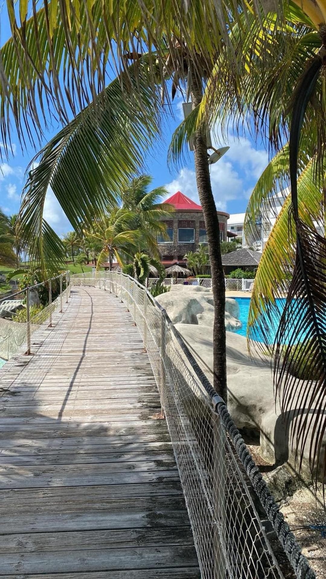 Studio Bord De Mer Avec Piscine - Le Manganao, Saint-Francois Экстерьер фото